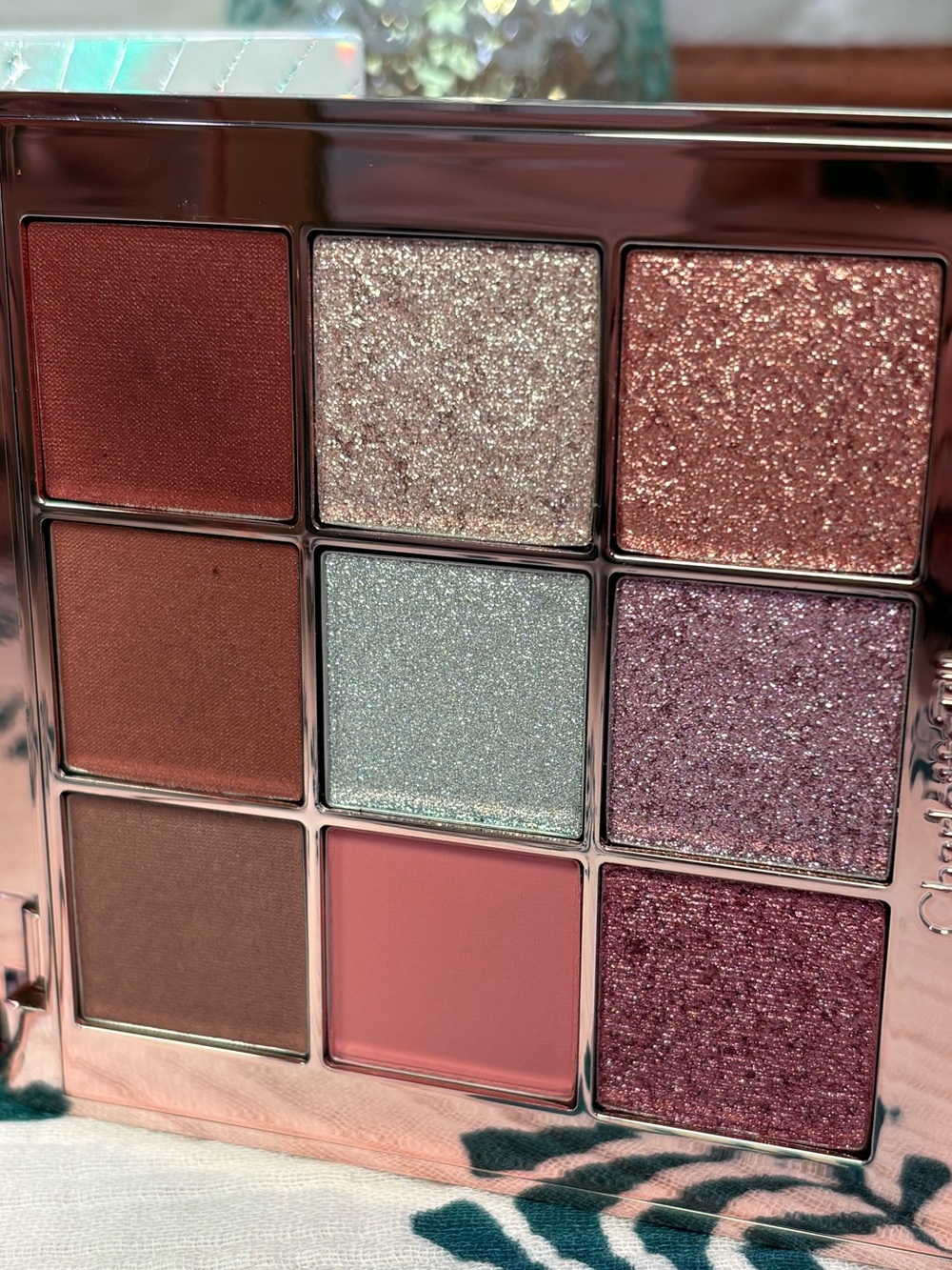THE BEAUTYVERSE PALETTE
LIMITED EDITION EYESHADOW PALETTE - Picture 5 of 8